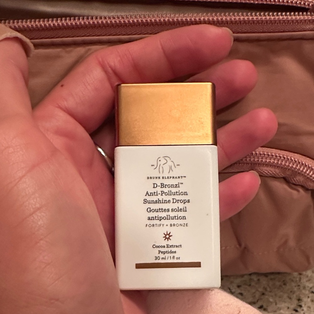 Drunk Elephant D-Bronzi Drops Anti-Pollution
Sunshine Drops